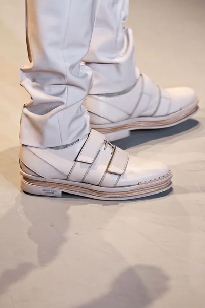 Look 8
